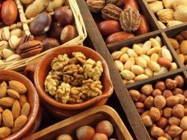 Ořechy zlepšují fungování mužského genitourinárního systému